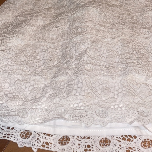 NWT~ ABERCROMBIE KIDS LACE SKIRT ~ SIZE LARGE - Picture 6 of 6